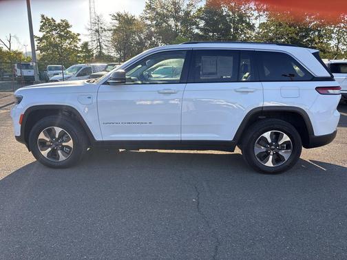 2024 Jeep Grand Cherokee 4xe Base