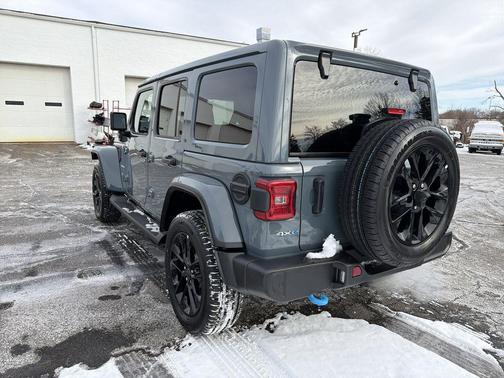 2024 Jeep Wrangler 4xe Sahara