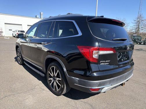 2019 Honda Pilot Touring 8-Passenger