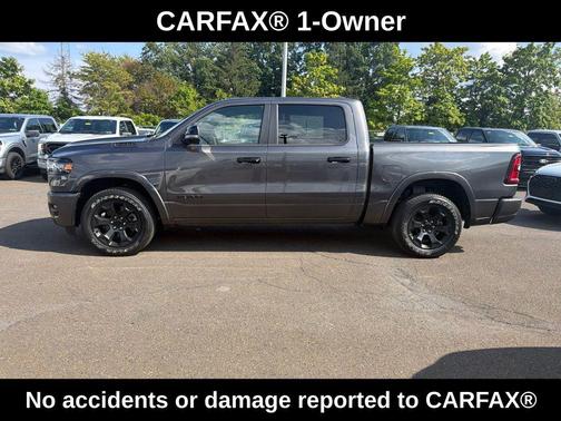 Granite Crystal Metallic Clearcoat 2025 RAM 1500 Big Horn/Lone Star