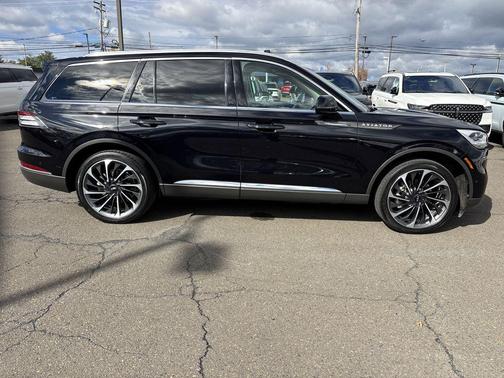 2023 Lincoln Aviator Reserve AWD