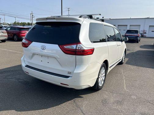2015 Toyota Sienna Ltd