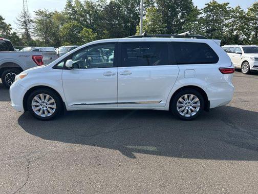 2015 Toyota Sienna Ltd
