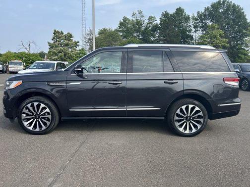 2022 Lincoln Navigator Reserve