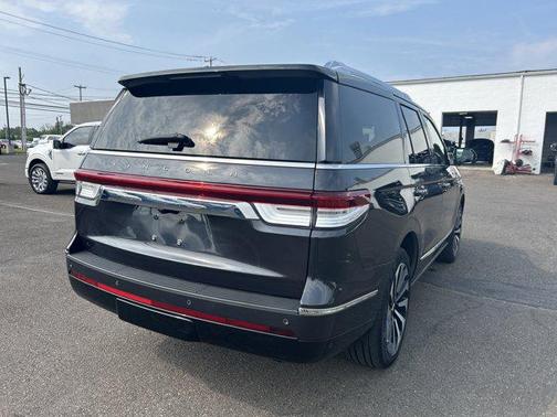 2022 Lincoln Navigator Reserve