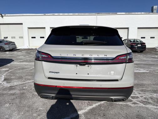 2023 Lincoln Nautilus Standard