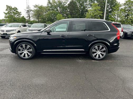 2022 Volvo XC90 Recharge Plug-In Hybrid T8 Inscription 6 Passenger