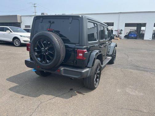 2022 Jeep Wrangler Unlimited 4xe Sahara