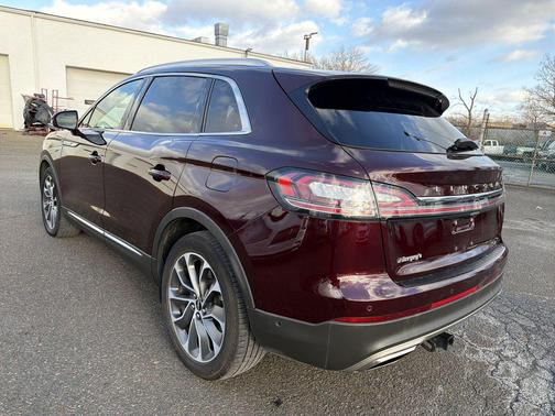 2023 Lincoln Nautilus Reserve