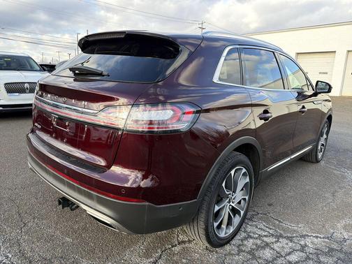 2023 Lincoln Nautilus Reserve