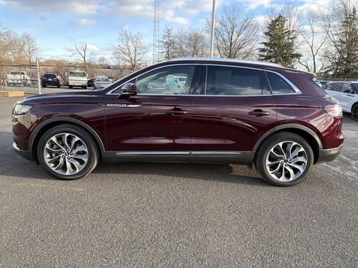 2023 Lincoln Nautilus Reserve