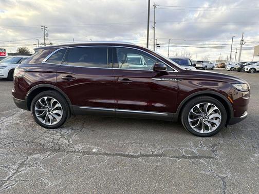 2023 Lincoln Nautilus Reserve