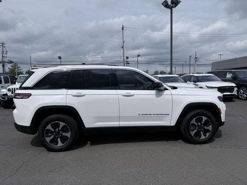 2023 Jeep Grand Cherokee 4xe Base