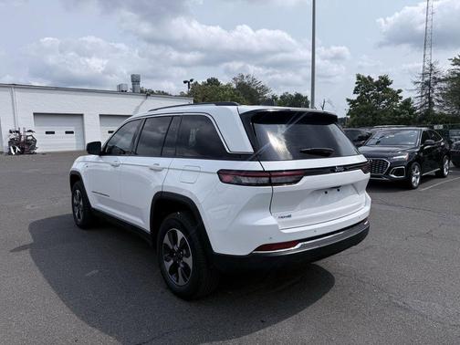 2023 Jeep Grand Cherokee 4xe Base