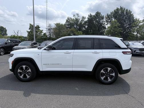 2023 Jeep Grand Cherokee 4xe Base