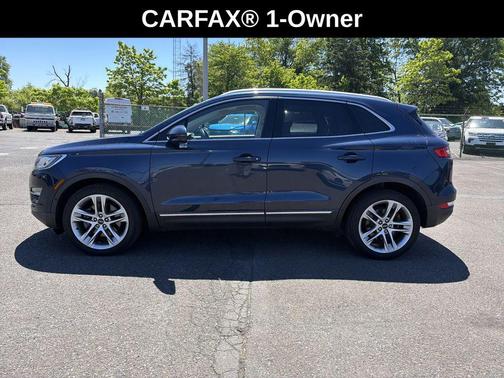 MIDNIGHT SAPPHIRE BLUE MET 2017 Lincoln MKC Reserve