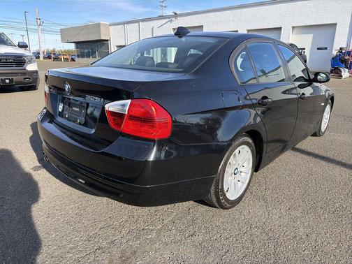 2006 BMW 325 325i