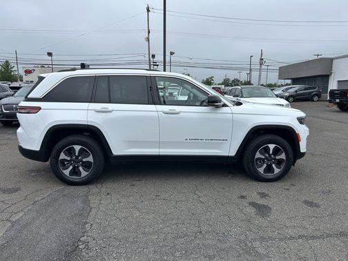 2023 Jeep Grand Cherokee 4xe Base