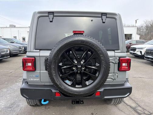 2022 Jeep Wrangler Unlimited 4xe Sahara