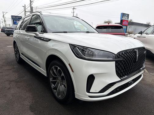 2025 Lincoln Aviator Premiere