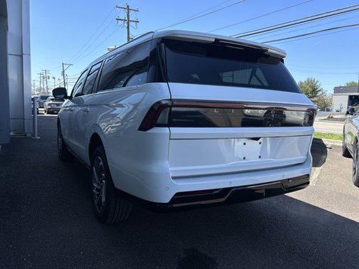 2025 Lincoln Navigator Reserve