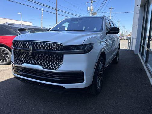 2025 Lincoln Navigator Reserve