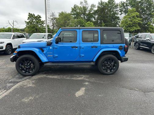2022 Jeep Wrangler Unlimited 4xe Sahara