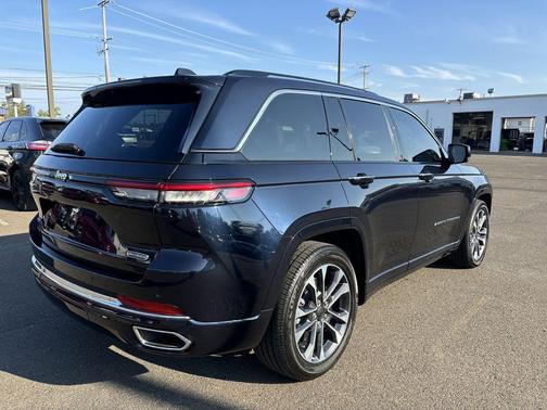 2023 Jeep Grand Cherokee 4xe Overland