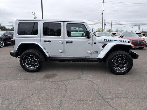 Silver Zynith Clearcoat 2023 Jeep Wrangler 4xe Rubicon
