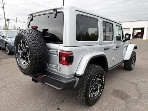 Silver Zynith Clearcoat 2023 Jeep Wrangler 4xe Rubicon