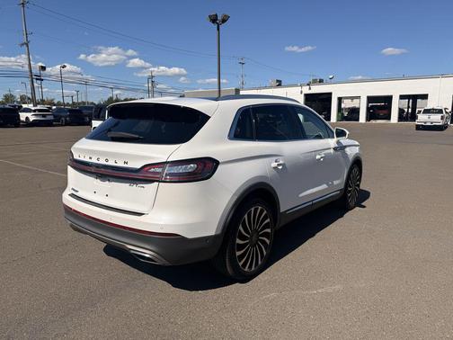 2020 Lincoln Nautilus Black Label