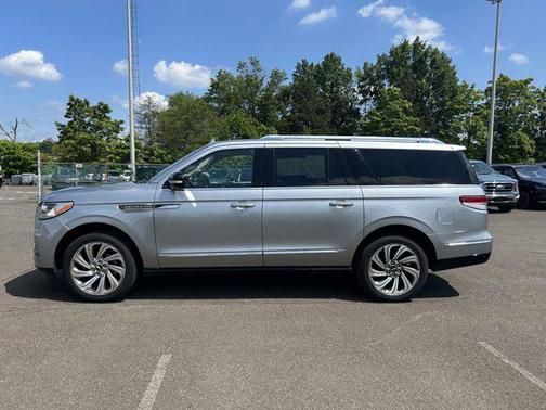 2022 Lincoln Navigator Reserve