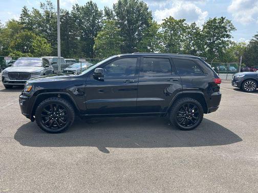 2020 Jeep Grand Cherokee Altitude