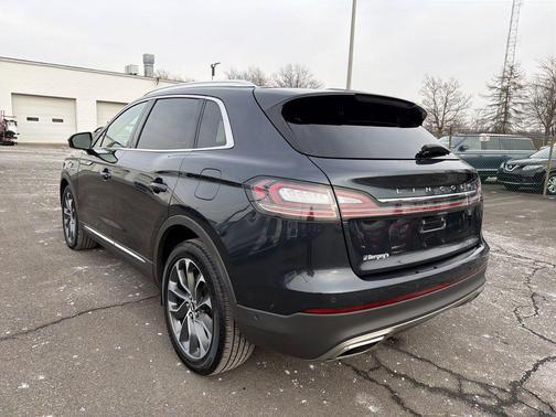 2022 Lincoln Nautilus Reserve