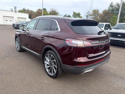 Burgundy Velvet Metallic Tinted Clearcoat 2023 Lincoln Nautilus Reserve