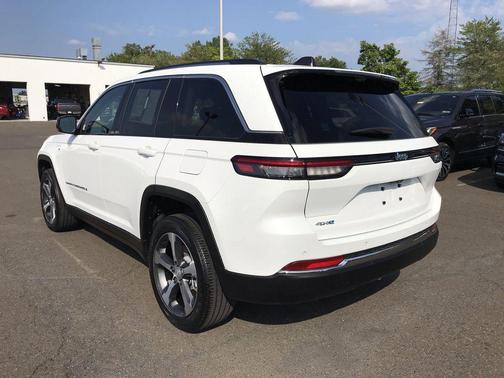 2023 Jeep Grand Cherokee 4xe Base