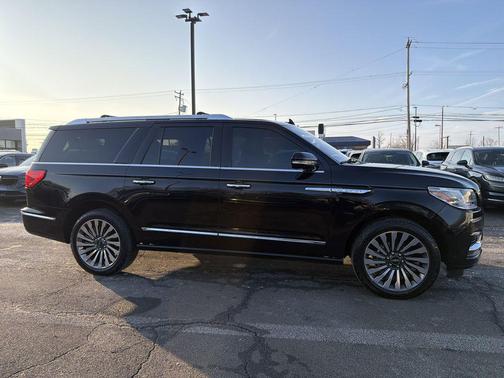 2019 Lincoln Navigator L Reserve