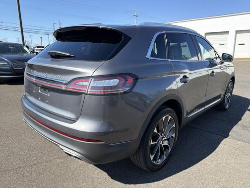 ASHER GRAY MET CC 2022 Lincoln Nautilus Reserve