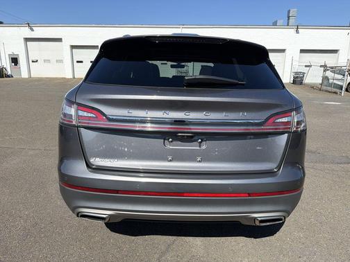 ASHER GRAY MET CC 2022 Lincoln Nautilus Reserve