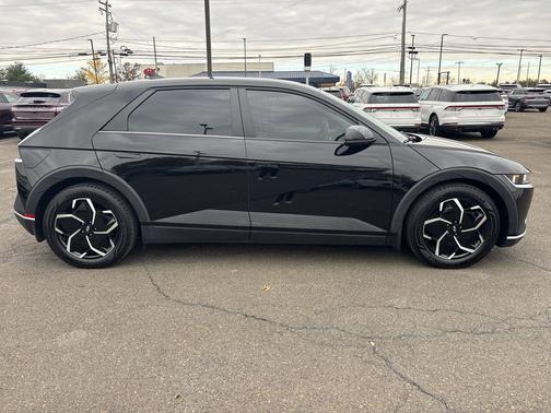 2022 Hyundai IONIQ 5 SE