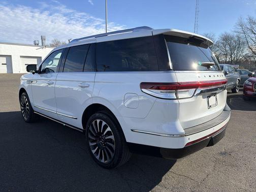 2022 Lincoln Navigator Black Label