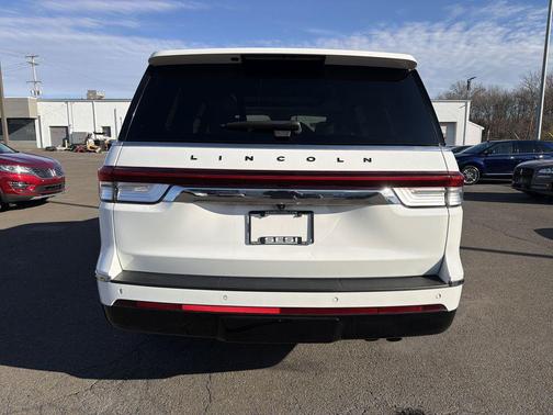 2022 Lincoln Navigator Black Label