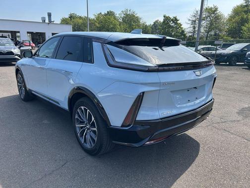 2024 Cadillac LYRIQ Sport