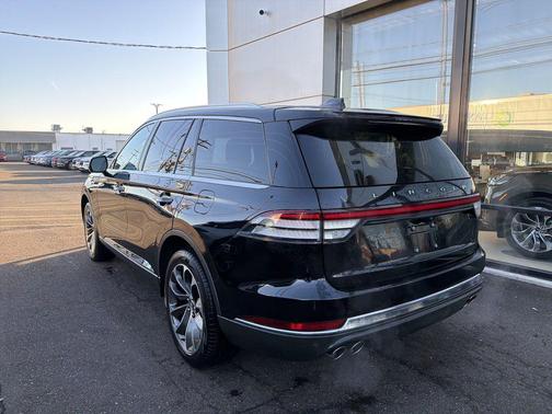 2025 Lincoln Aviator Premiere