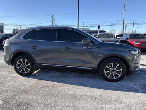 2023 Lincoln Nautilus Standard