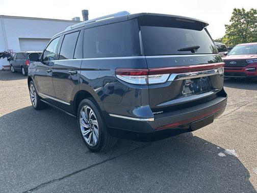 2024 Lincoln Navigator Premiere