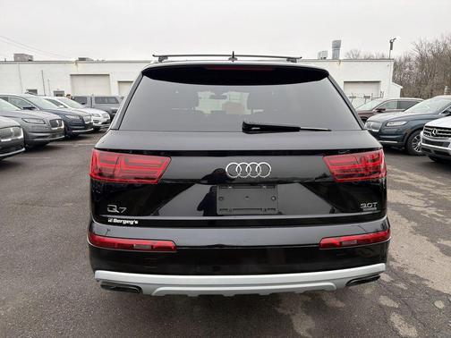 2017 Audi Q7 3.0T Premium