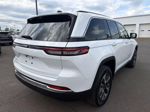 Bright White Clearcoat 2022 Jeep Grand Cherokee 4xe Base