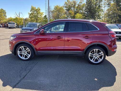 2015 Lincoln MKC Base