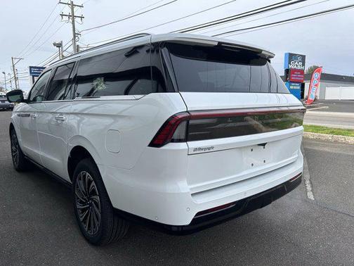2025 Lincoln Navigator Black Label